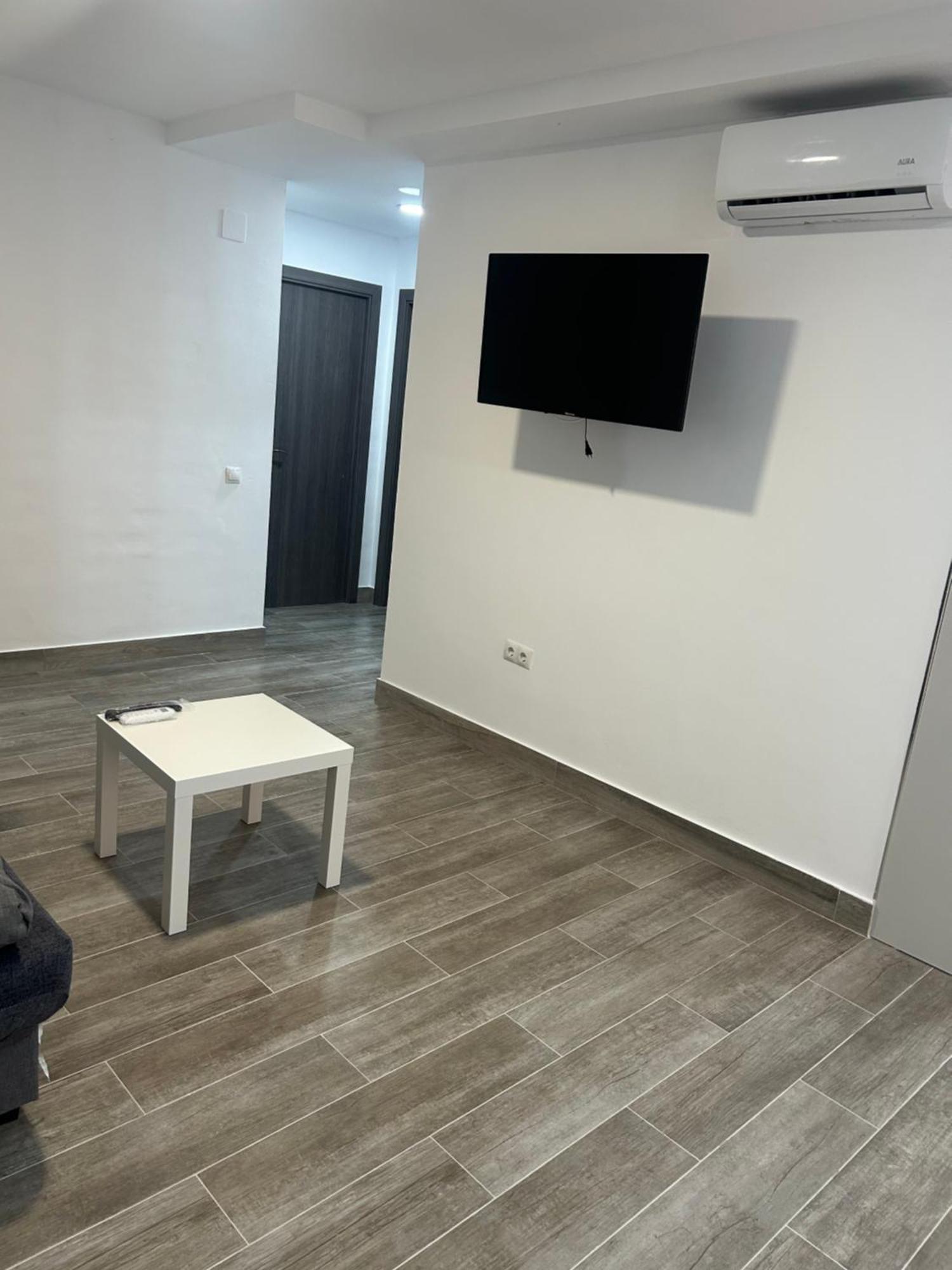 Apartamento Tejares 1 Малага Экстерьер фото